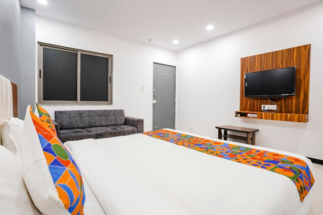 Fabhotel Magnus Súrat Exteriér fotografie